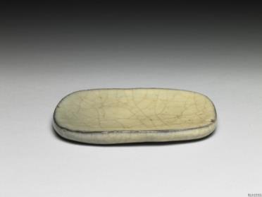 图片[2]-Brush dish with celadon glaze, Guan ware, Southern Song to Yuan dynasty, 13th-14th century-China Archive